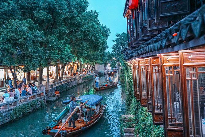Shanghai Bus Tour:Yu Garden,Chenghuang,Zhujiajiao Water Town,Bund - Huangpu coach time: when you need comfort for the rest of the day