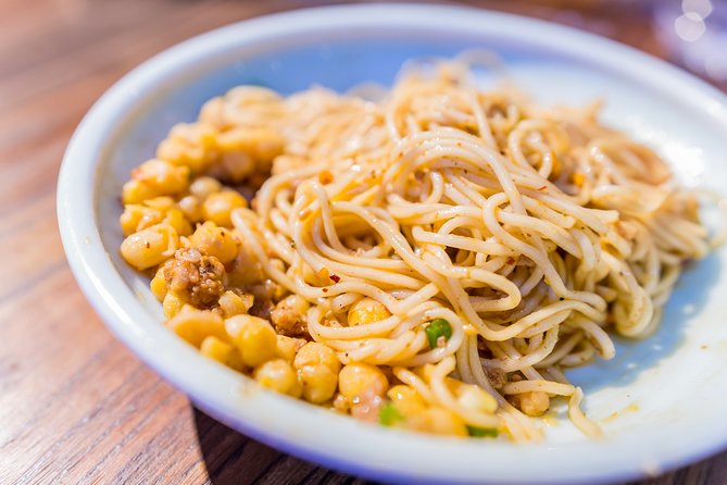 Shanghai By Night: 3-Hour Private Evening Food Tour, incl Drinks - What you actually eat and drink: 15+ tastings plus beer or spirits