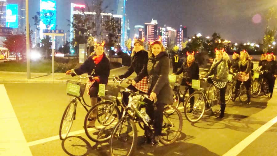 Shanghai Charming Night Small Group Bike Tour - Tianzifang on Taikang Road: Crafts, Lanes, and a Different Shanghai Mood