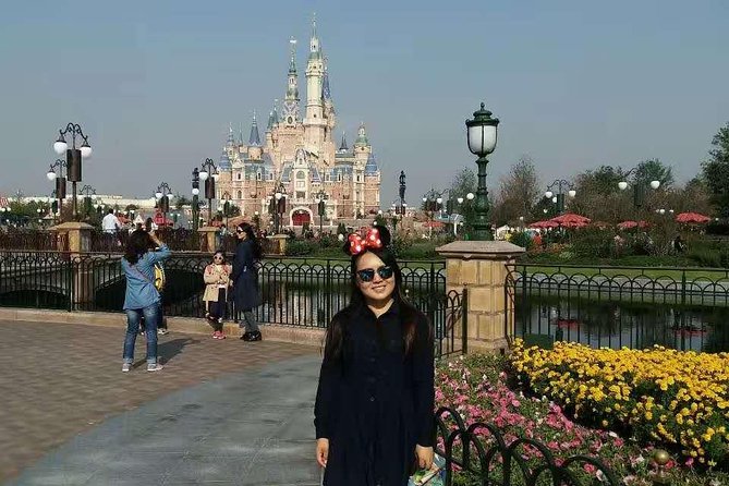 shanghai Disney tour - Hotel Pickup and the Host Logistics, Without Crowd-Chasing Inside