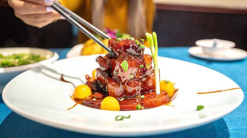 Shanghai: Evening Walking Food Tour - Who should book this Shanghai evening food walk