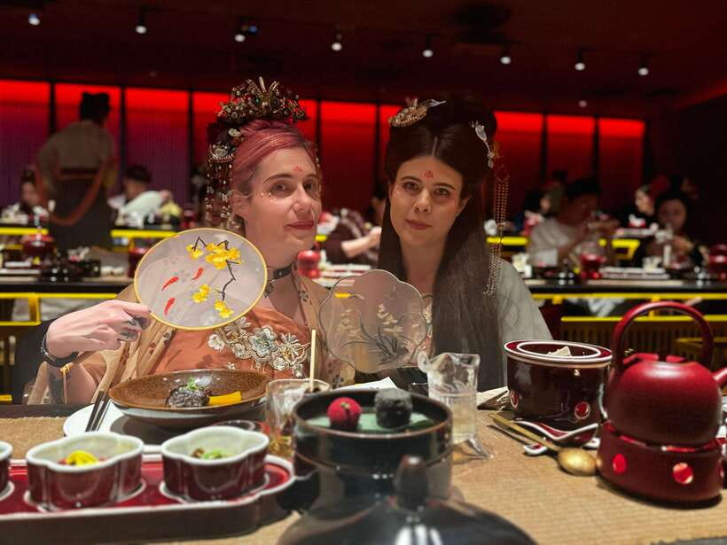 Shanghai Guided Royal Banquet Photo (Incl) with Massage Opt - The Royal Dining Menu, Including Tea, Wine, and Vegan Options