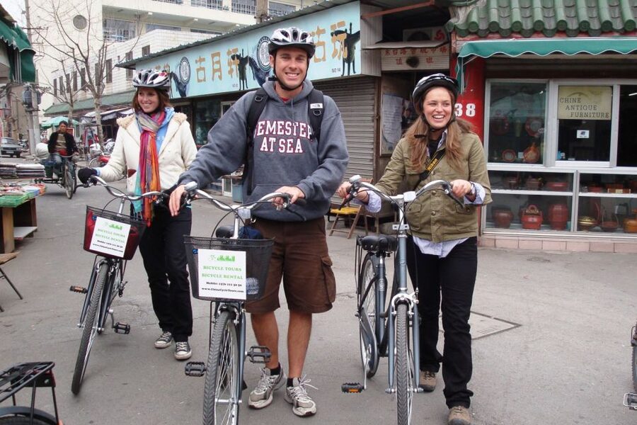 Shanghai: Half-Day Biking and Local Food Tour - Pedal Through the French Concession and Xintiandi Like You Live There