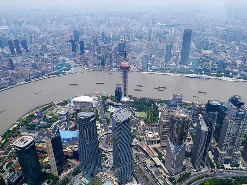 Shanghai One Day City Private Tour by German-Speaking Guide - Jade Buddha Temple and Nanjing Road: spiritual calm, then street energy