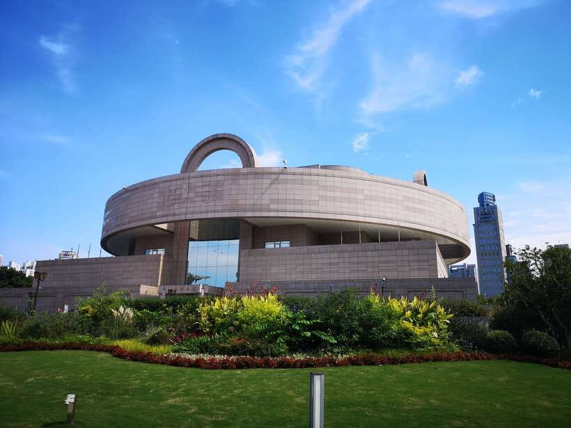 Shanghai: Private Tour of the Shanghai Museum - The Bronze Gallery: Shang and Zhou ritual vessels, weapons, and casting