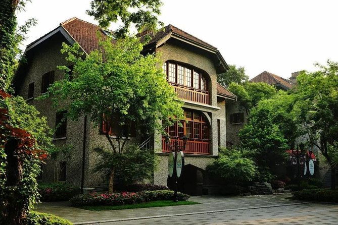 Shanghai Propaganda and History Walking Tour - Stop 1: Shanghai Propaganda Poster Art Centre (Jiangsu Road Metro Area)