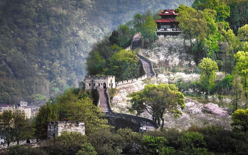 Shanghai: Southern Great Wall Day Trip by Bullet Train - Why Linhai’s Southern Great Wall Beats a Beijing Day Trip