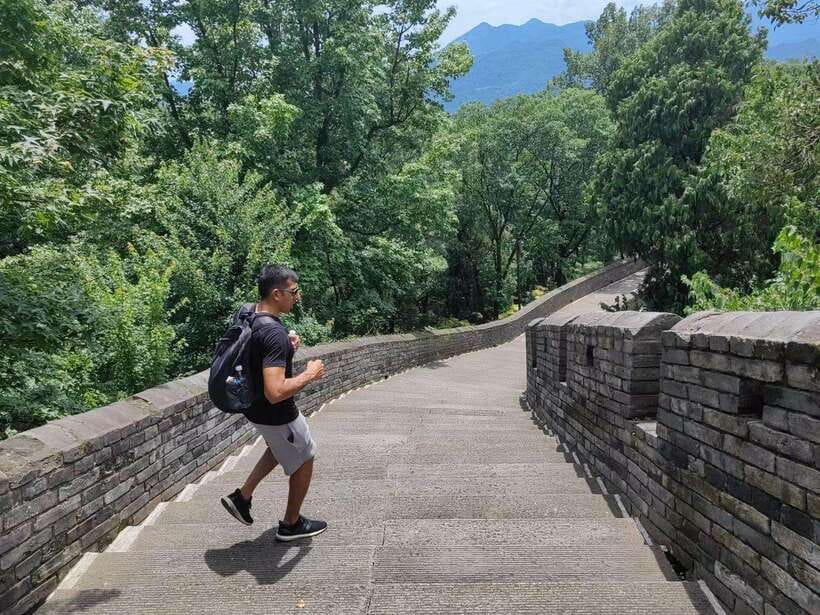 Shanghai: Southern Great Wall Day Trip by Bullet Train - Donghu Park Stop: A Short Break Before You Hit the Wall