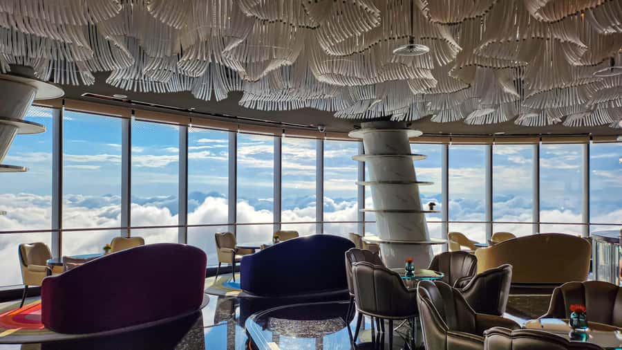 Shanghai Tower: 120 floor Highest restaurant in the world - The Shanghai Tower setting: scale, height, and what you’re really seeing