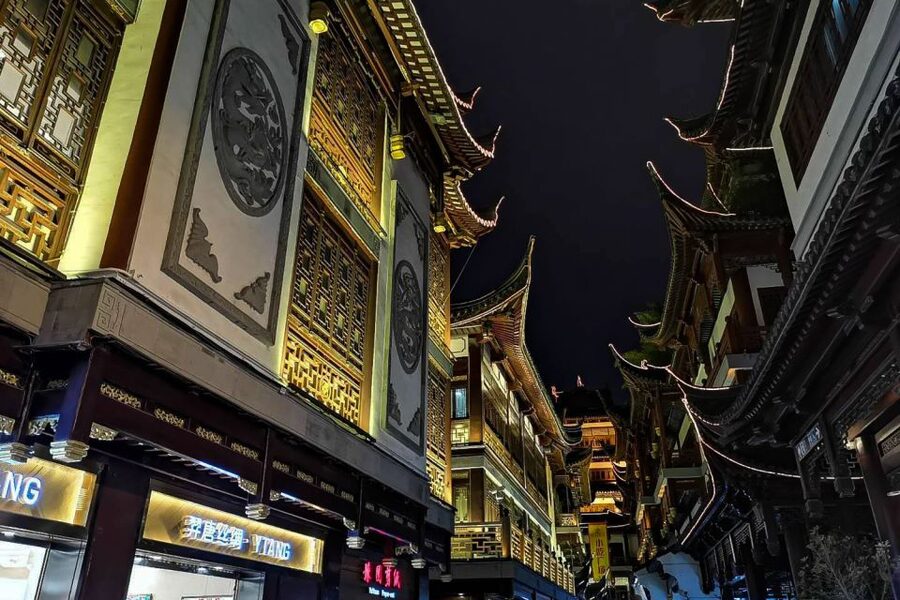 Shanghai: Yu Garden and City God Temple Walking Tour - Price and Value for $60: What You’re Actually Paying For