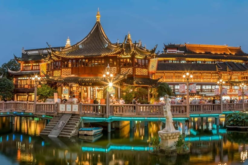 Shanghai: Yu Garden Entry or Zhujiajiao Water Town，Bund Tour - Zhujiajiao Water Town: Canals, Bridges, and Traditional Lanes