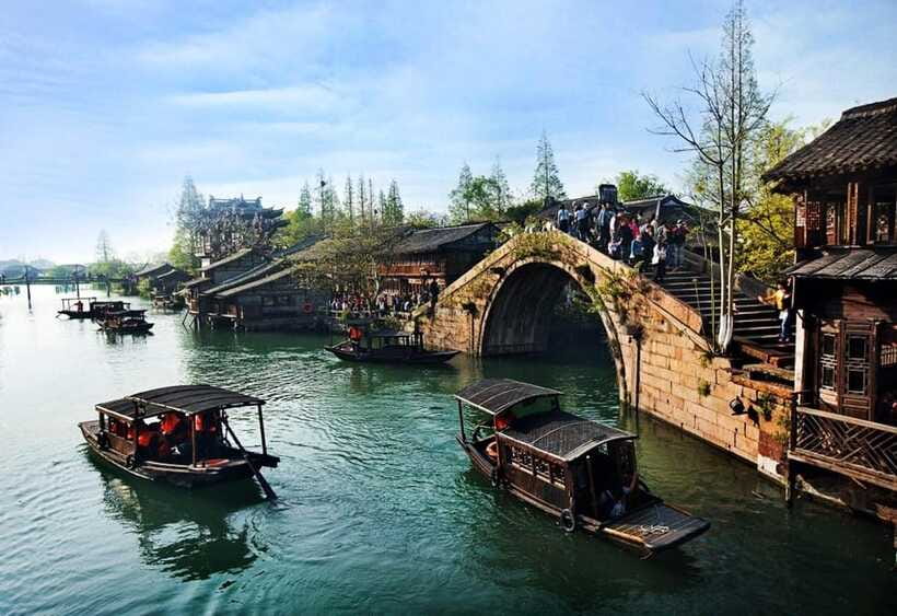 Shanghai: Zhujiajiao Private Tour w/ Boat Ride & Garden - How the English guide changes the whole day