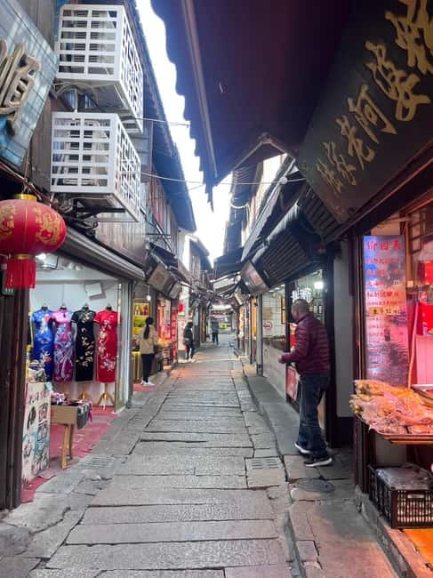 Shanghai: Zhujiajiao Water Town with Calligraphy Experience - Price and value: why $125 can make sense here