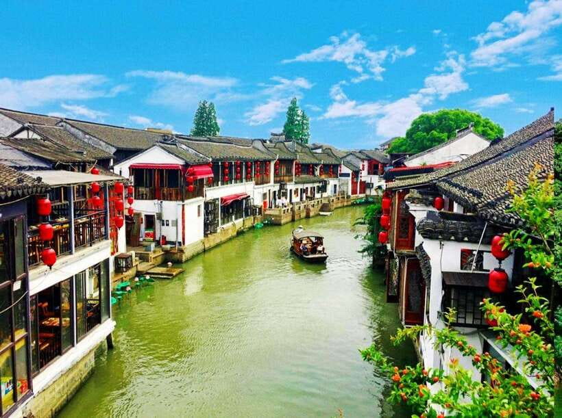 Shanghai: Zoo and Zhujiajiao Water Town Tour with Boat Ride - Private Pickup, A/C Transport, and an English Guide Who Actually Keeps Up