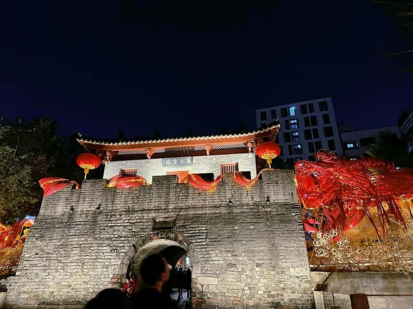 Shenzhen:8h City Walk & Future Experience Highlights Trip - Getting Oriented Fast: Lianhuashan Park Skyline Views