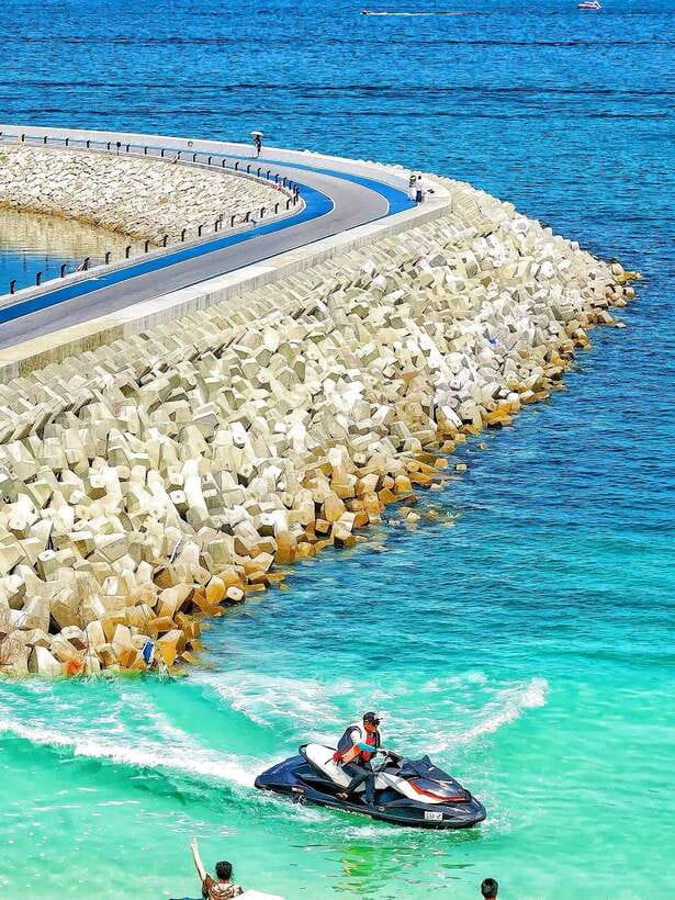 Shenzhen: Dapeng Peninsula Day Tour with Hotel Pickup - Luzui Mountain Villa: The Mermaid Filming Spot and Cliffside “Wow” Angles