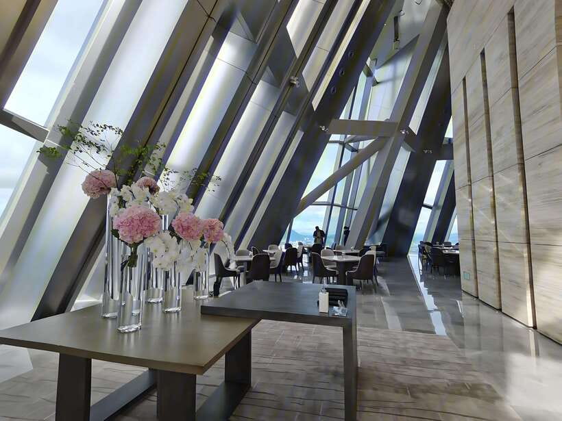 ShenZhen: Tallest Building with Luxury Meal on Highest Floor - 118th floor viewpoint: how to get the clearest view through glass