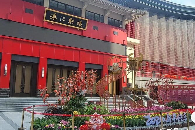 Sichuan Opera with face-changing at Sichuan opera theater - What the evening looks like, step by step