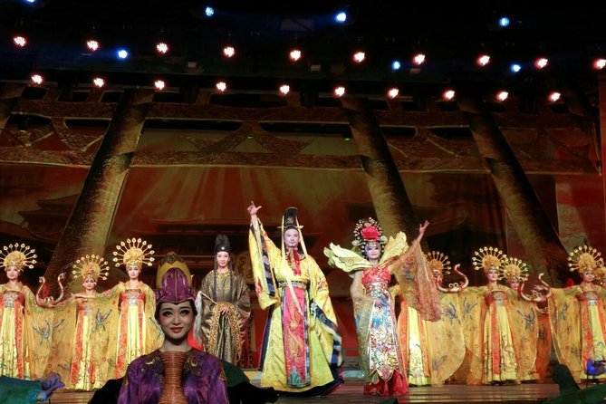 Skip the Line: Sichuan Opera Chengdu Ticket - If you want to eat or order at your table: plan for seat comfort
