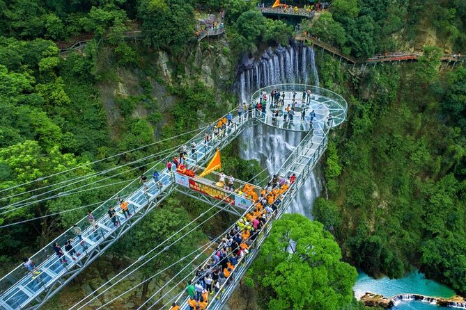 Skywalk Glass Bridge and Waterfall Ravine Half Day Private Tour - How Guides Add Real Value on This Glass-and-Water Day
