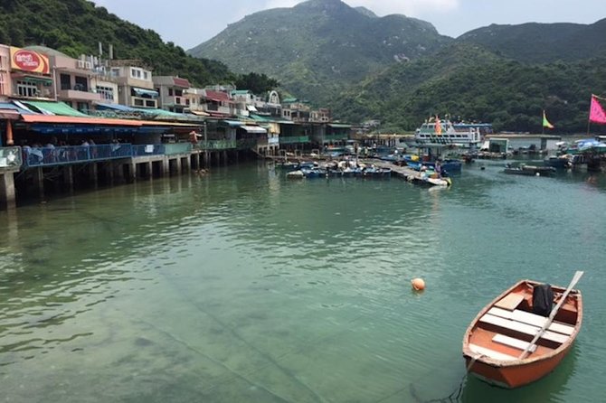 Small Group Hiking Day Tour to Lamma Island Hong Kong - How difficult is this hike, really? Easy on paper, hike-ready in practice