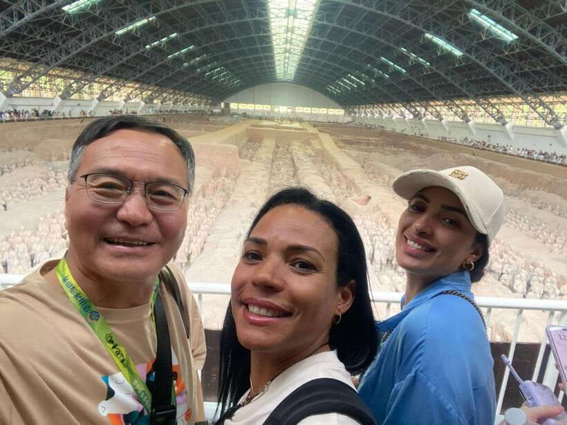 Small Group Terracotta Warriors Tour with Options - Lunch planning: vegetarian is covered, other diets are on you