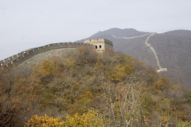 Small Group Tours to the Jingshaling Wall with Options - On the road with a private driver, and why that matters