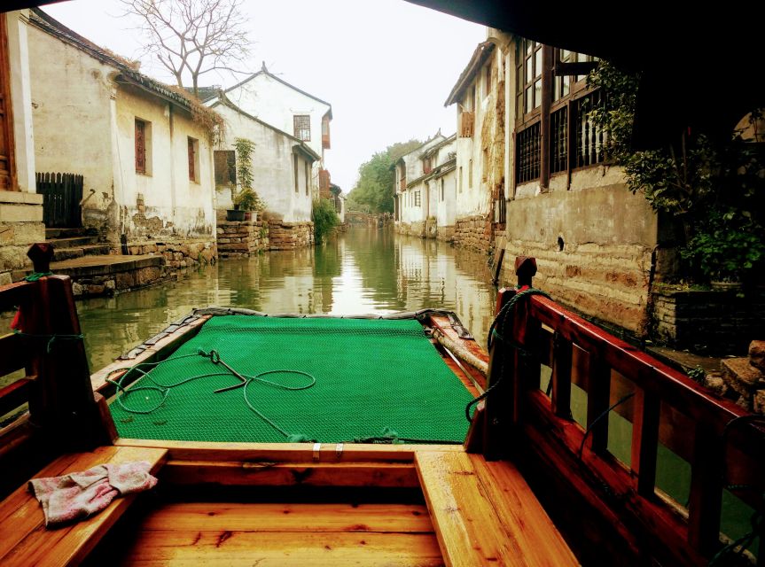 Su Zhou and Zhou Zhuang Water Village Day Tour - Lunch in Suzhou: A Local Chinese Meal Included