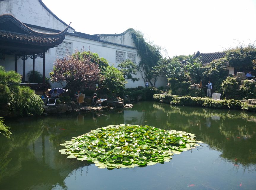 Su Zhou and Zhou Zhuang Water Village Day Tour - Zhouzhuang Water Village: Canal Views and Preserved Houses