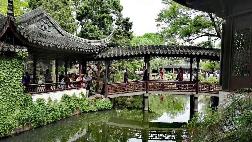 Suzhou and Zhujiajiao Private Guided Day Trip from Shanghai - Suzhou canal waterways and water markets, plus the costume and photo moments
