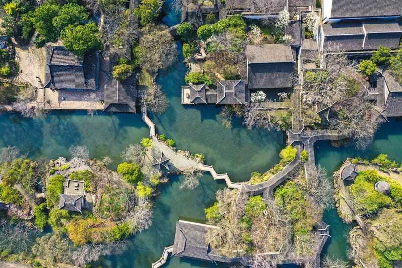 Suzhou:Humble Administrator's Garden Ticket for Adult - Central Highlights: Hall of Drifting Fragrance and the Pavilion of Lotus