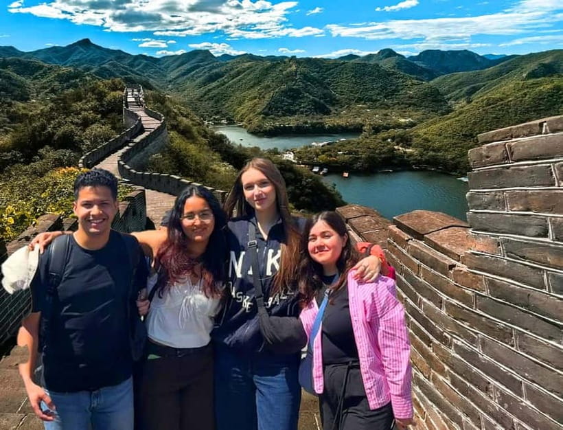 The Lakes & Peaks Great Wall at West Mutianyu with Cruise - The 08:00 start and the 18:00 return: what that timing really means
