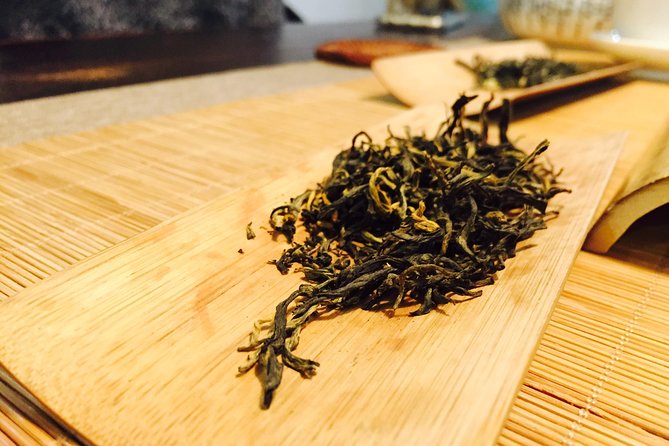 Three-Hour Private Chengdu Tea Wholesale Market Tour - Learning Tea Types That Actually Affect Your Choices