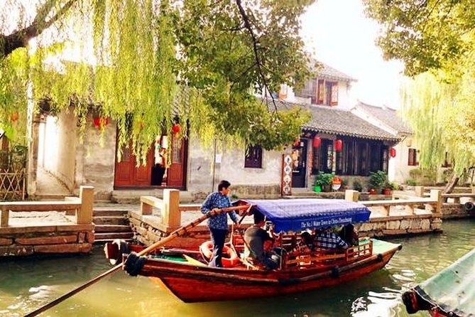 Tongli Water Town Private Day Trip from Shanghai with Tuisi Garden and Boat Ride - Tongli and Tuisi Garden: A Calm Contrast to Shanghai