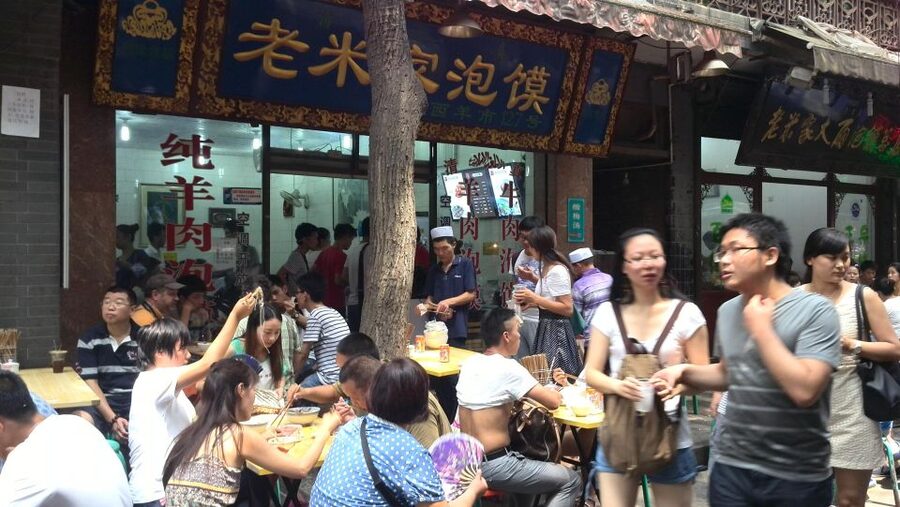 Top 3 Xian Sites to Terracotta Army & Dinner Show w/ Options - Dinner and the Tang Dynasty dancing show: enjoy the spectacle, manage expectations