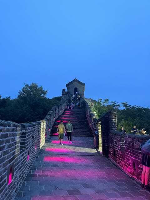 Twilight Glow at Mutianyu Great Wall Evening Bus Tour+Ticket - Crowds, heat, and comfort: why night works so well at Mutianyu