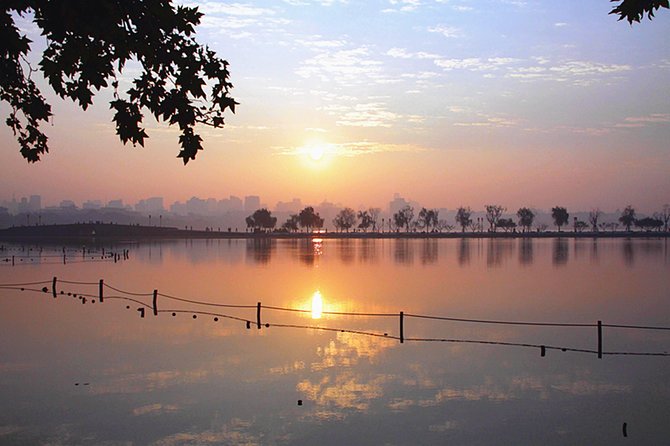 Unveil the Charm of Hangzhou - Half-Day Sightseeing Tour - Door-to-Door Pickup and a Comfortable Ride