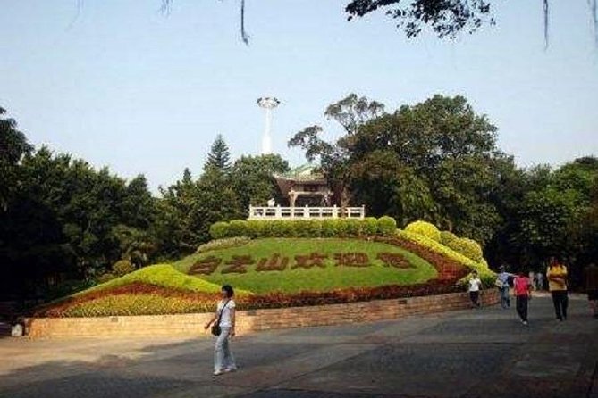 Visa-Free Private City Tour for Guangzhou Airport Layover Visitor - Meeting your guide Xaq and staying on schedule