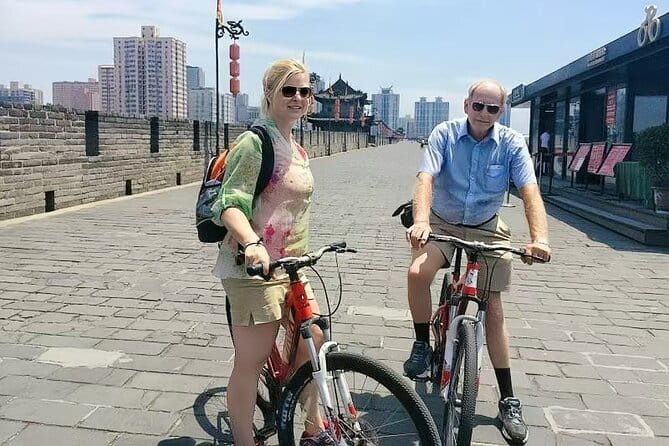 Xi'an 2-Day Customized Tour: Terracotta Army & City Highlights - Day 1: Terracotta Army timing, Lintong village dumplings, and Muslim Quarter snacks