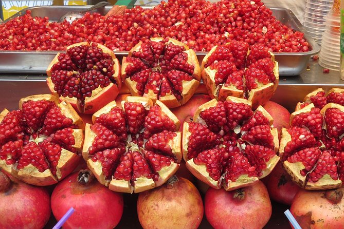 Xi'an Authentic Food Tour with Local Beverages - Stop 1, Xian Bell Tower: Snack Stops With City-Center Context