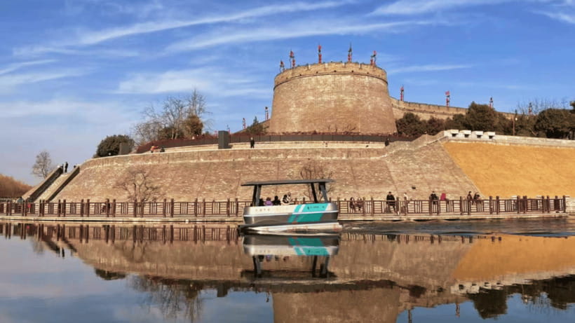Xi'an: City Wall Moat Smart Boat Tour - Group fit: who this smart boat tour is best for