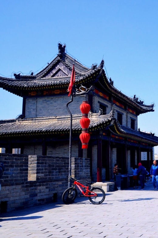 Xi'an City Wall Private Guided Tour with Cycling Option - From Bell Tower Hotel to the City Wall, Without the Headache