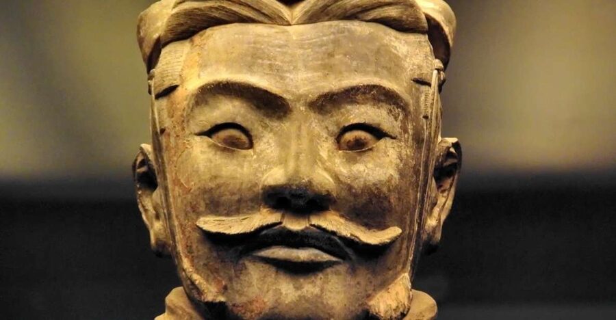 Xi'an: Guided Day Tour to Huaqing Palace & Terracotta Army - A Comfortable Xian Day Starts in the Buick GL8 MPV
