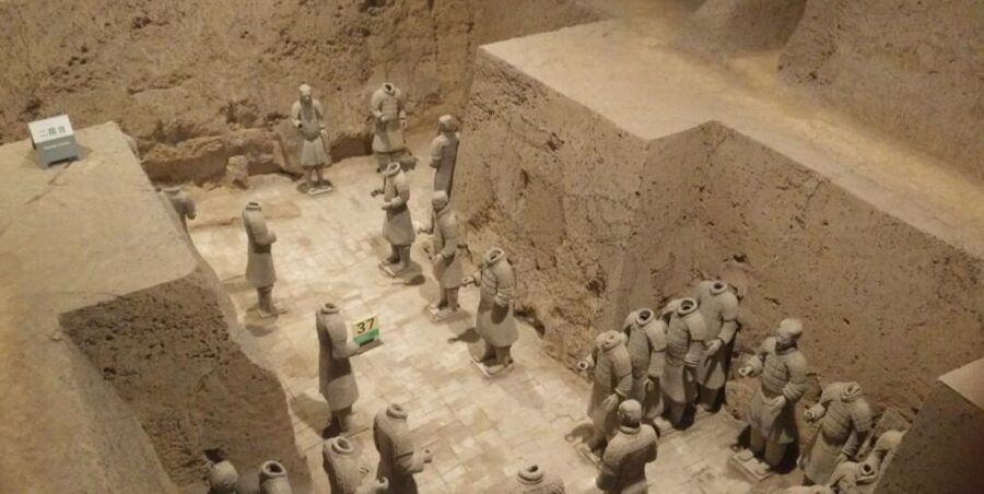 Xi'an: Half-Day Terracotta Warriors & Horses Museum Tour - From your downtown hotel to the UNESCO pits