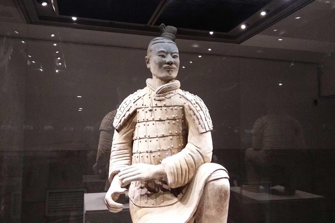 Xi'an Highlights Day Tour: Terracotta Warriors and City Sightseeing - Big Wild Goose Pagoda vs Small Wild Goose Pagoda