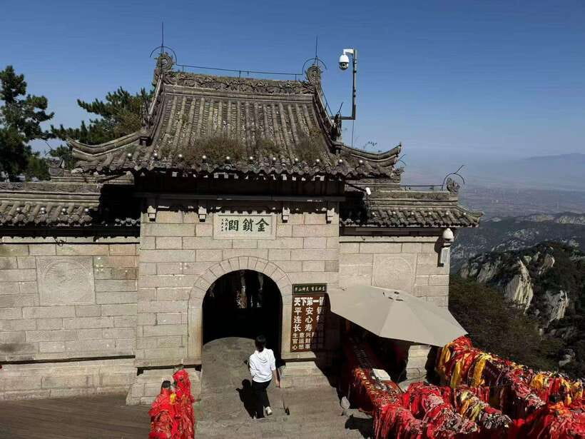 Xi'an: Hua Shan Mountain Private day Tour - Hua Shan in Context: Why This Mountain Draws Taoist Pilgrims