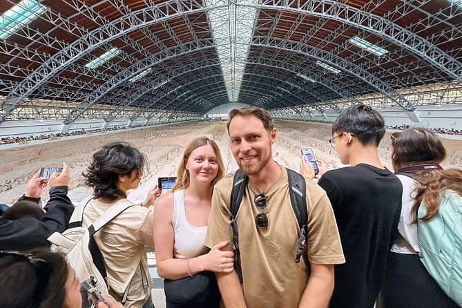Xi'an Morning Terracotta Army Tour with Local Lunch - Lintong District warm-up: the terracotta replication factory stop