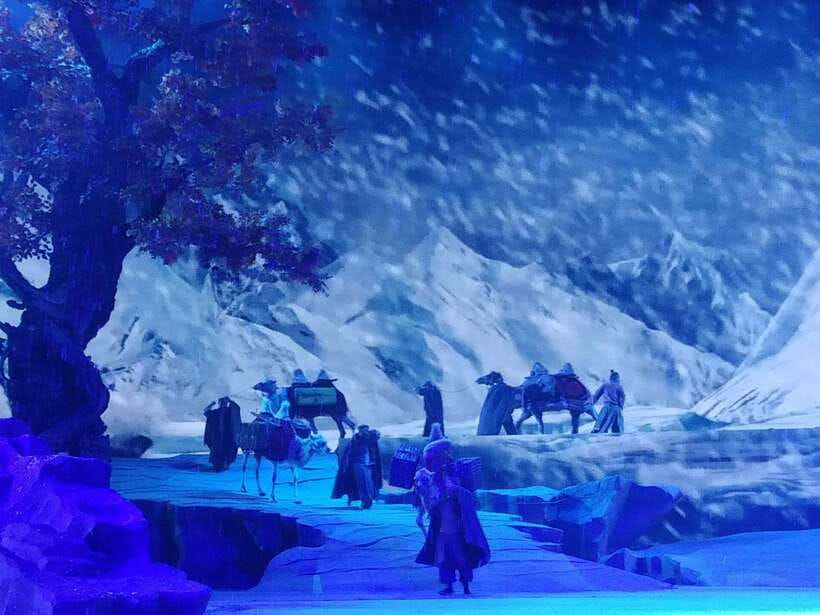 Xi'an Silk Road: Legend of Camel Bell Show Ticket w/Transfer - Inside the Theater: How Revolving Seats Keep the Story Moving