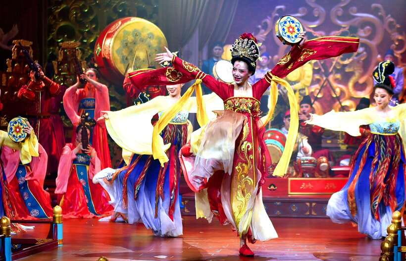 Xi'An: Tang Dynasty Show Ticket w/ Transfer or Dinner - Dinner in Xi’an style, with real options for Muslims and vegetarians