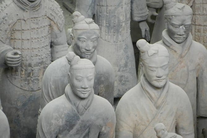 Xi'an: Terracotta Army, Big Goose Pagoda & City Wall Private Tour - Stop 3: Xi’an City Wall, the best-preserved ancient defense system (about 1 hour)